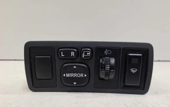 Toyota Avensis T250 Wing mirror switch R183575 R156762