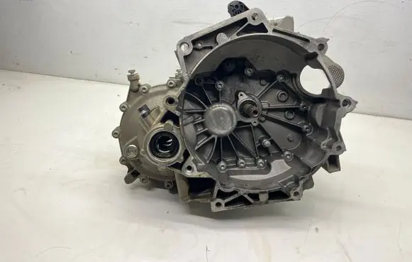 Volkswagen Polo VI Manual 5 speed gearbox 0D0301103