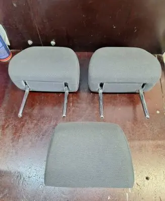 Opel Vectra C Rear seat headrest 