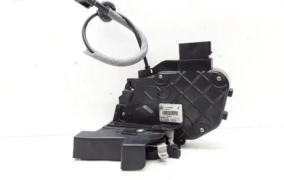 Volvo V70 Front door lock 31253666