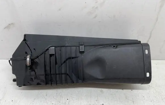 Mercedes-Benz E AMG W211 Air filter box 6460901101