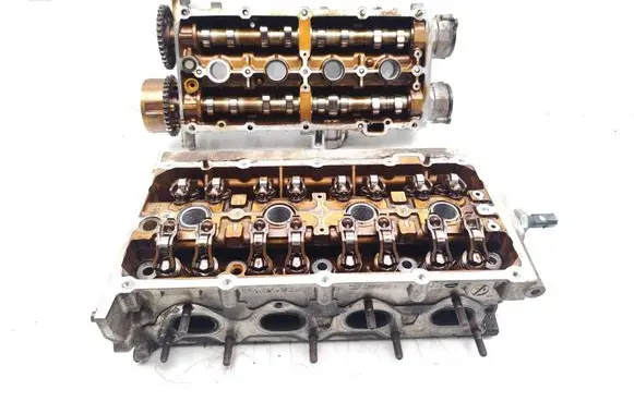 Volkswagen Golf VI Engine head 03C103358AK