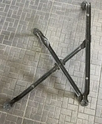 Citroen DS5 Fuel tank mounting bracket 