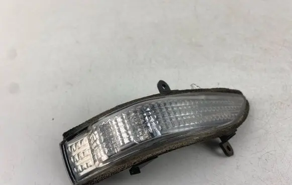 Subaru Outback Mirror indicator light VC02103 VC02-103