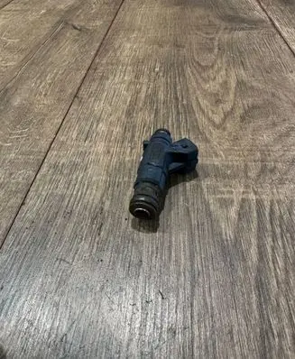 Mercedes-Benz E W211 Fuel injector 1120780149