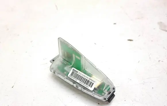 BMW 1 F20 F21 Aerial GPS antenna 6959147