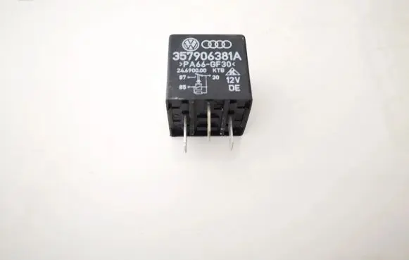 Volkswagen PASSAT B5 Other relay 357906381a 24.6900.00