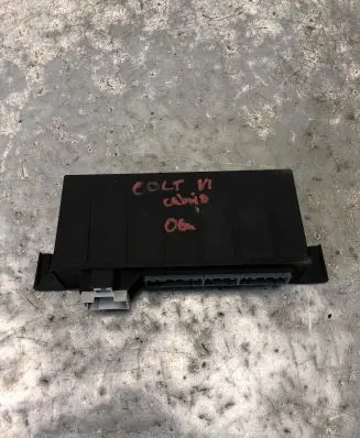 Mitsubishi Colt Sunroof control unit/module 9557610