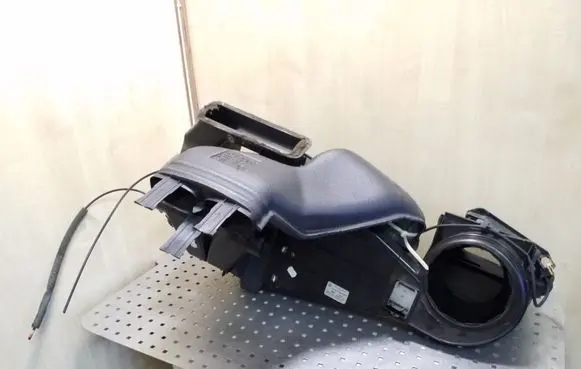 Volkswagen Transporter - Caravelle T4 Interior heater climate box assembly housing 7D1819005A