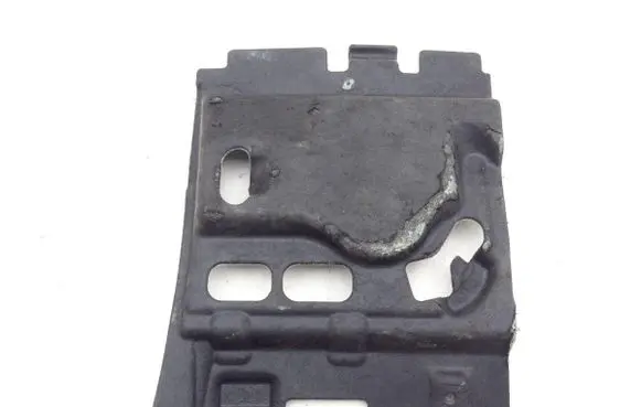 Mitsubishi Pajero Engine cover (trim) 39045037