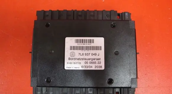 Volkswagen Touareg I Gateway control module 7L6937049J