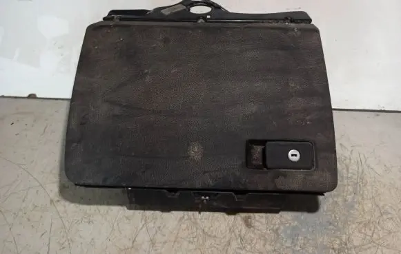Volkswagen PASSAT B6 Glove box 3C1857097BC