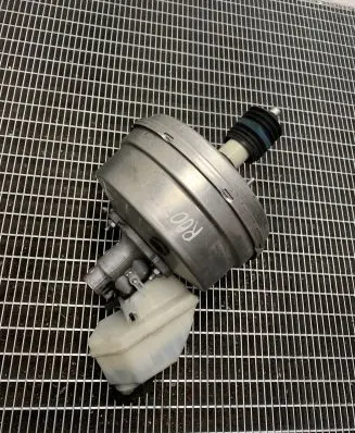 Chevrolet Camaro Brake booster 816157622