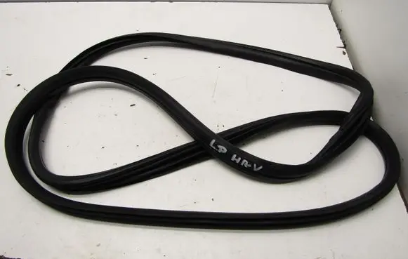 Honda HR-V Front door rubber seal 