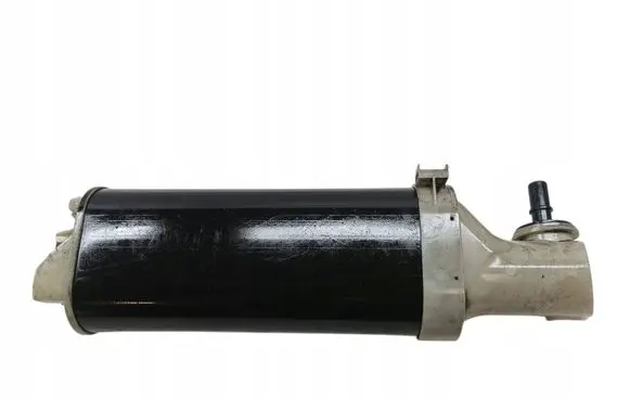 Maserati Ghibli Fuel filter housing 
