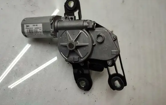 Volkswagen Golf VII Rear window wiper motor 5G0955711