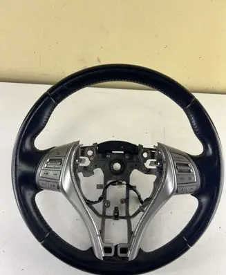 Nissan Qashqai Steering wheel 34154207 3415420