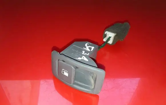 Hyundai Trajet Fuel tank opening switch 9355537000