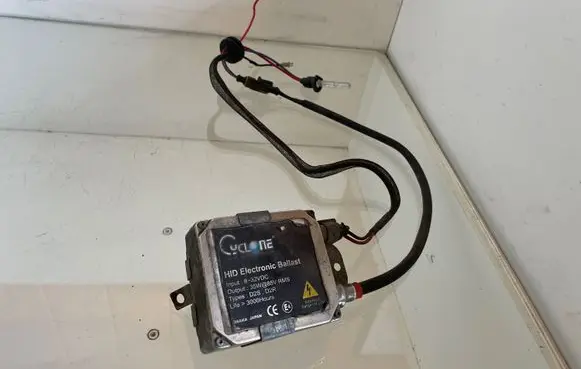 Audi A6 S6 C6 4F Headlight ballast module Xenon D2SD2R 3000H80TS