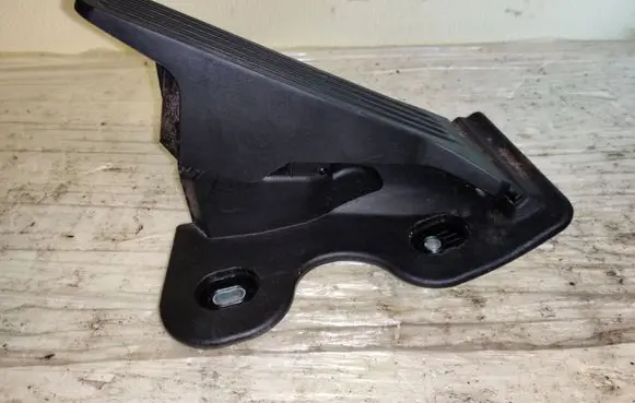 Mazda CX-5 Accelerator throttle pedal GHK341600