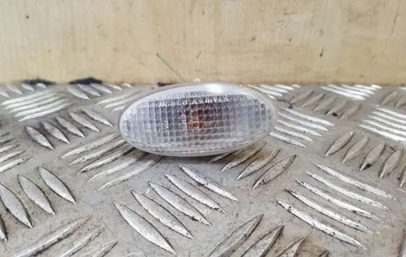 Mazda 6 Front fender indicator light P2829
