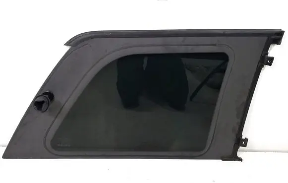 Mercedes-Benz GL X164 Rear side window A1646702150