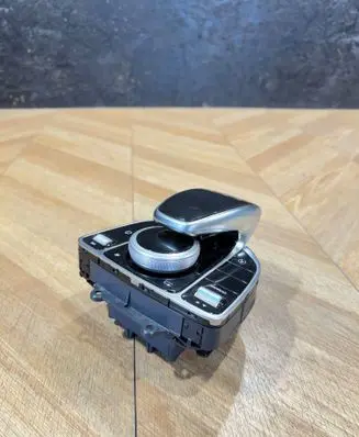 Mercedes-Benz C W205 Head unit multimedia control A2059009927 A2059005915 SW1164000