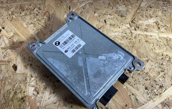 BMW 5 F10 F11 Other control units/modules 8ES01010501 6142924023601 9240236