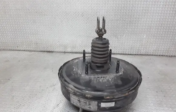 Toyota RAV 4 (XA20) Brake booster 13101011260