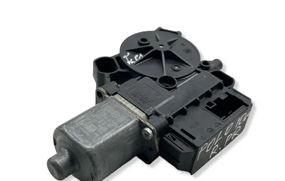 Volkswagen Polo V 6R Front door window regulator motor 0130822530 850201005