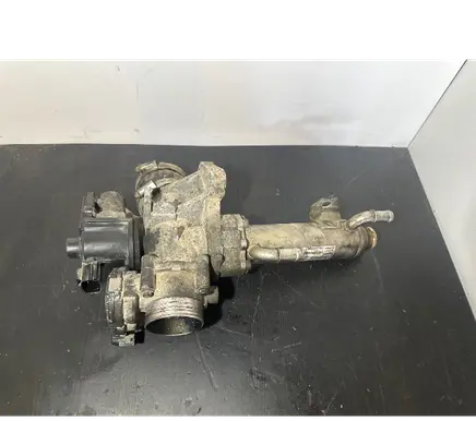 Volvo XC70 EGR valve 30677714 70057503