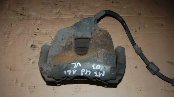 Mazda 3 I Front brake caliper