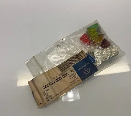 Mercedes-Benz E W211 Fuse 00000004325