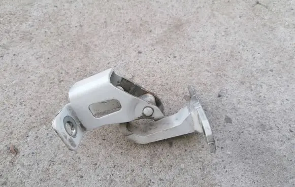 Dacia Logan VAN Rear door upper hinge 395977