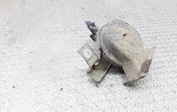 Audi A8 S8 D2 4D Horn signal