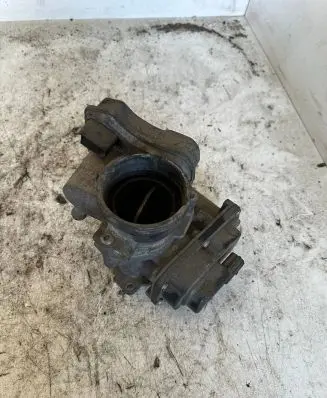 Volkswagen Golf V Throttle valve 03g131501 03g128063b
