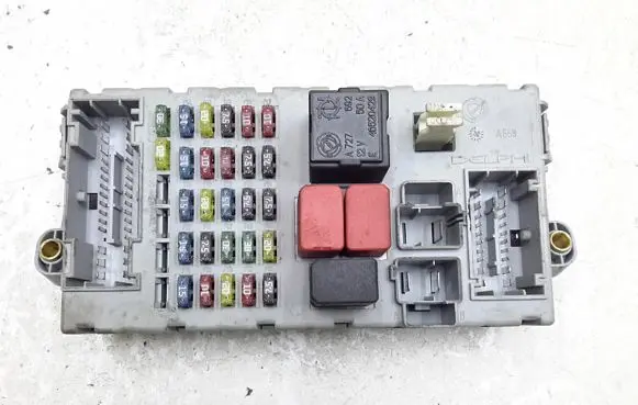 Fiat Punto (188) Fuse module 46788428npl