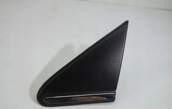 Toyota Avensis T250 Front arch trim 