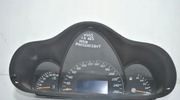 Mercedes-Benz C W203 Speedometer (instrument cluster) A2035403847