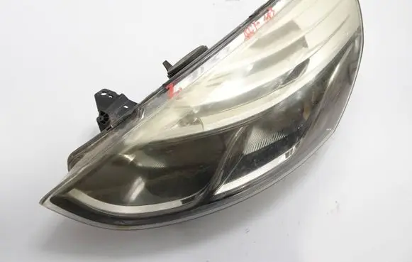 Renault Clio IV Headlight/headlamp VWFEEBTWN