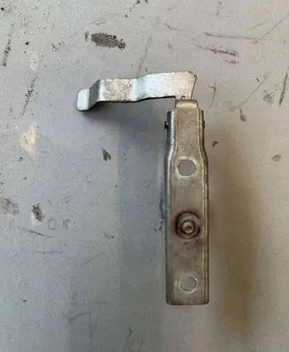 Volkswagen Crafter Engine bonnet/hood lock/catch A9067500350