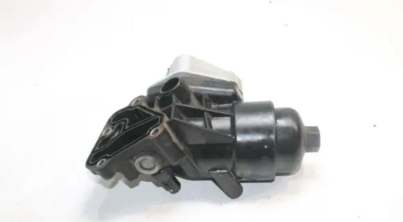 KIA Ceed Oil filter mounting bracket 264002A325