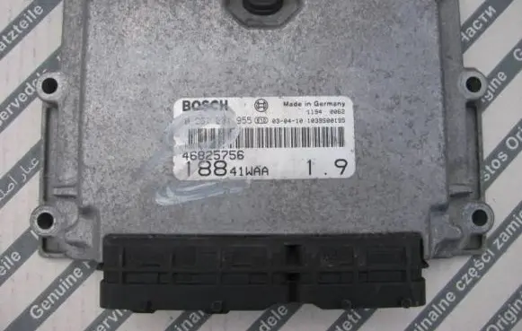 Fiat Punto (188) Engine control unit/module ECU 46825756 1039S00195 0281001955
