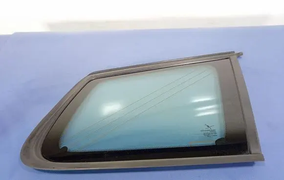 Saab 9-3 Ver2 Rear side window 