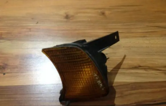 Front indicator light