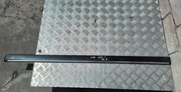 Peugeot 406 Front door trim (molding) 9624432177