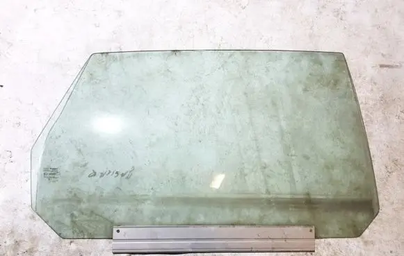 Jaguar XJ X308 Rear door window glass