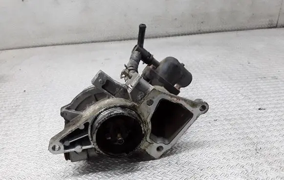 Ford Mondeo Mk III Vacuum pump XS7Q2A451BH