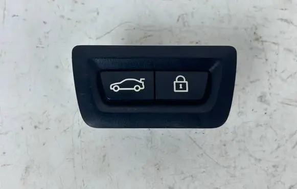 BMW X3 G01 Tailgate/boot open switch button 9275121