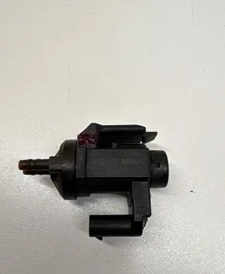 BMW 3 GT F34 Vacuum valve 704785